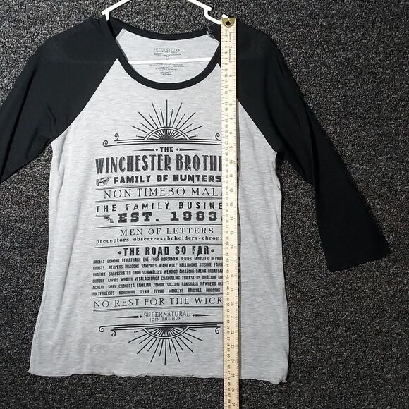Supernatural Gray and Black Sleeves Size Medium - Picture 6 of 10